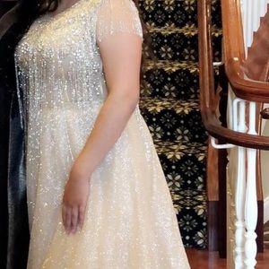 Beautiful ball gown!